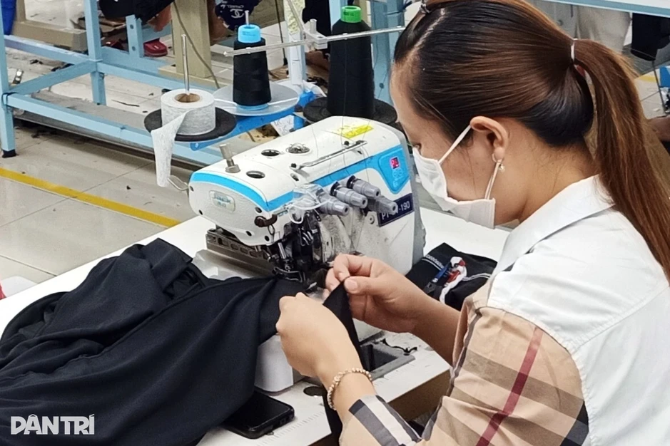 Tuyển lao động may làm ở Nga, biết đọc viết, thu nhập 40 triệu đồng/tháng Tuyển lao động may làm ở Nga, biết đọc viết, thu nhập 40 triệu đồng/tháng