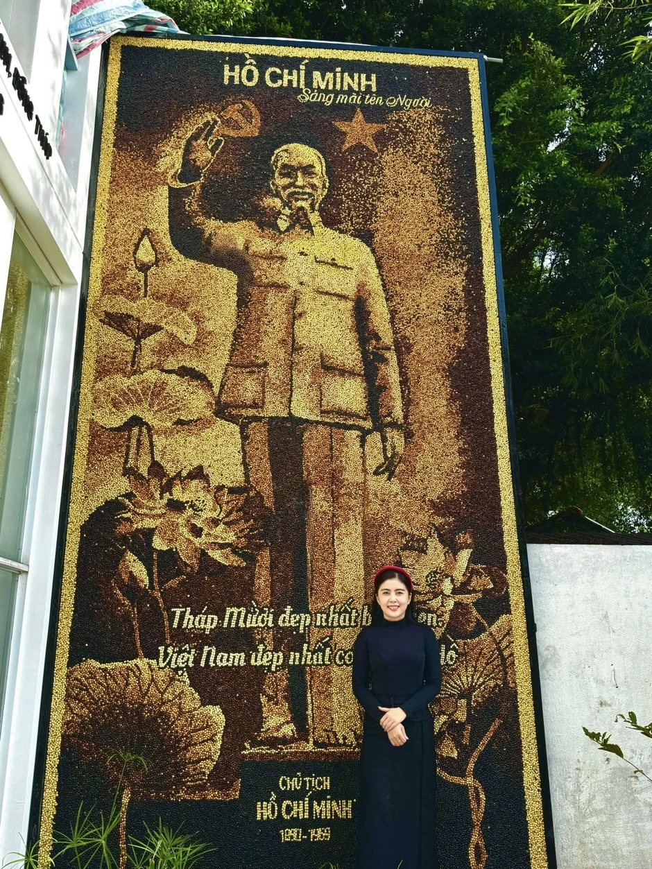 Vẽ tranh trên du thuyền 5 sao, nữ họa sĩ tiết lộ “đặc quyền” của nghề Vẽ tranh trên du thuyền 5 sao, nữ họa sĩ tiết lộ “đặc quyền” của nghề