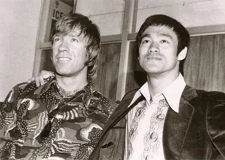 Chuck Norris - bảo chứng cho trình độ võ thuật của Lý Tiểu Long? Chuck Norris - bảo chứng cho trình độ võ thuật của Lý Tiểu Long?
