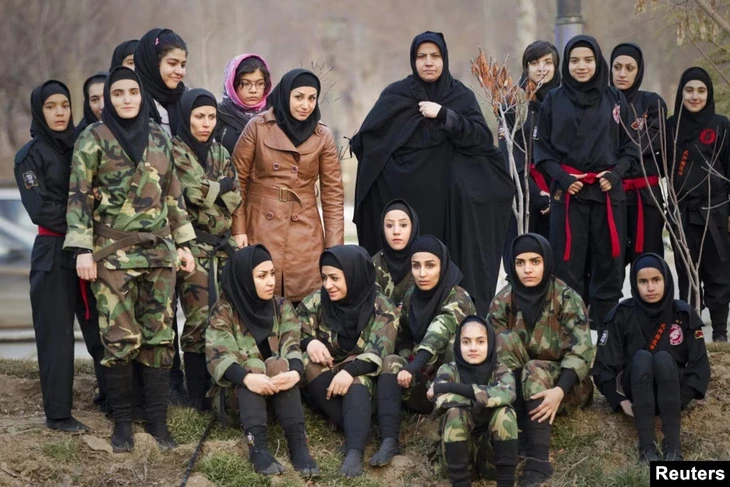 Chuyện về 'đạo quân' ninja nữ của Iran Chuyện về 'đạo quân' ninja nữ của Iran