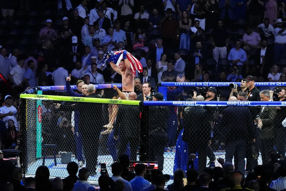 Thất bại gây sốc tại sự kiện UFC ở Nhà Trắng Thất bại gây sốc tại sự kiện UFC ở Nhà Trắng