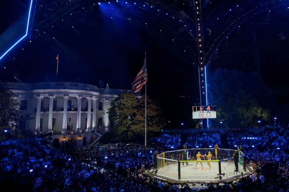 Thất bại gây sốc tại sự kiện UFC ở Nhà Trắng Thất bại gây sốc tại sự kiện UFC ở Nhà Trắng