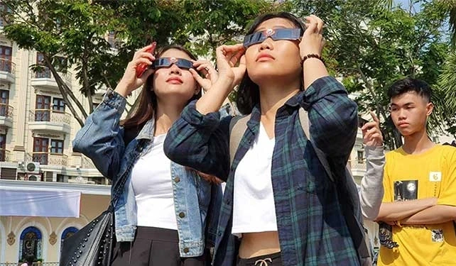 Có thể quan sát nhật thực toàn phần ngày 12/8 từ Việt Nam? Có thể quan sát nhật thực toàn phần ngày 12/8 từ Việt Nam?