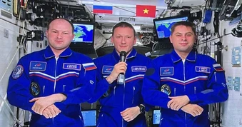 Phi hành gia Nga gửi lời chào Việt Nam từ Trạm Vũ trụ Quốc tế