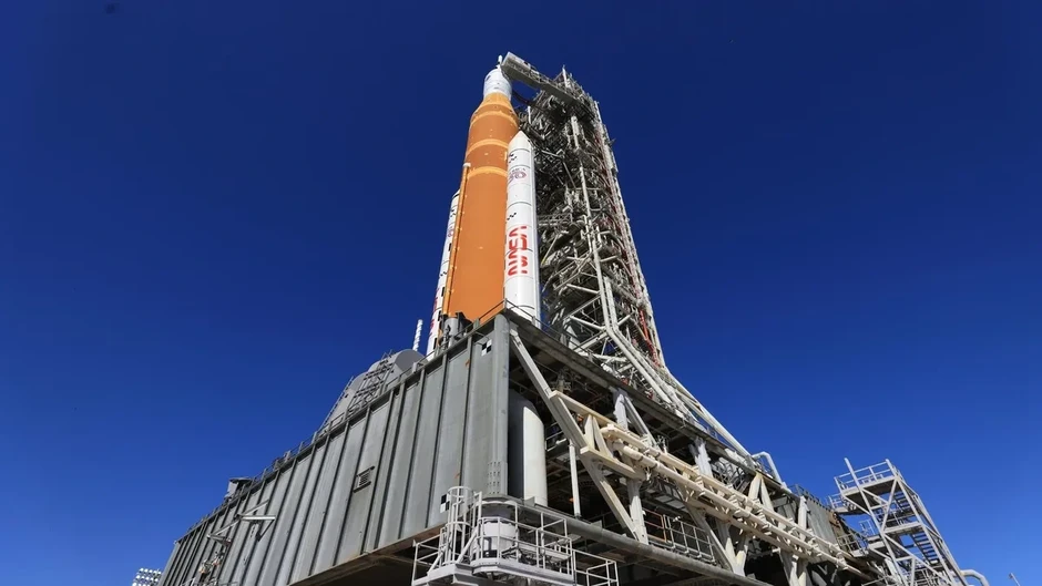 Sứ mệnh Artemis II của NASA tiếp tục gặp sự cố, không cất cánh vào tháng 3 Sứ mệnh Artemis II của NASA tiếp tục gặp sự cố, không cất cánh vào tháng 3