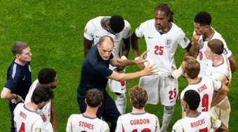 3 cầu thủ Anh than phiền về quyết định của Tuchel