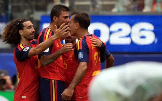5 dấu ấn Tây Ban Nha 3-0 Áo: Đẳng cấp nơi Oyarzabal; Đôi cánh thiên thần Yamal - Cucurella