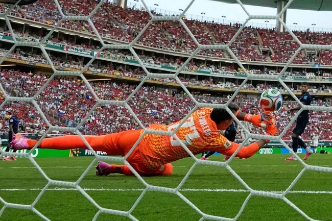 5 dấu ấn Uruguay 0-1 Tây Ban Nha: Sự thống trị của La Roja; Bi kịch mang tên Muslera 5 dấu ấn Uruguay 0-1 Tây Ban Nha: Sự thống trị của La Roja; Bi kịch mang tên Muslera