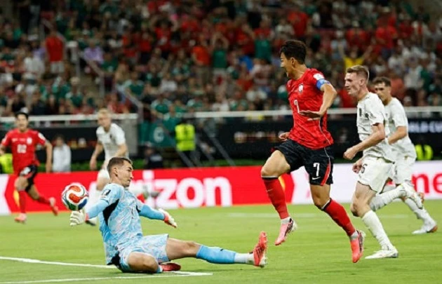 5 điểm nhấn Hàn Quốc 2-1 CH Séc: Hwang In-beom rực sáng; Khắc tinh của các đội châu Âu 5 điểm nhấn Hàn Quốc 2-1 CH Séc: Hwang In-beom rực sáng; Khắc tinh của các đội châu Âu