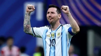 Beckham xúc động tôn vinh Messi sau trận thắng Ai Cập