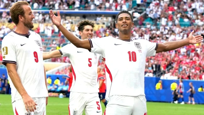 Bellingham là niềm hy vọng của Anh trước Messi và Argentina Bellingham là niềm hy vọng của Anh trước Messi và Argentina