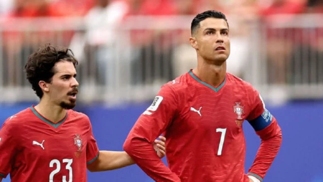 Bị chỉ trích, Owen tin Ronaldo nã hat-trick vào lưới Uzbekistan