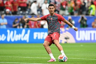 Bồ Đào Nha 0-0 Uzbekistan: Chờ Ronaldo lên tiếng