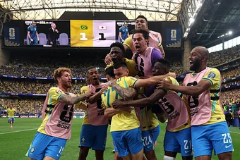 Brazil hóa giải Nhật Bản nhờ dấu ấn thay người của Ancelotti