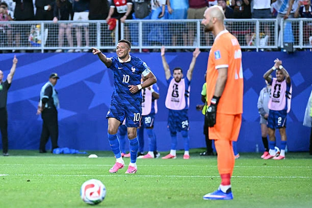 Cách Deschamps tối ưu hóa chiều sâu đội hình ĐT Pháp Cách Deschamps tối ưu hóa chiều sâu đội hình ĐT Pháp