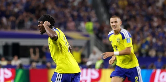Cầm chân Thụy Điển, Nhật Bản chạm trán Brazil tại vòng 32 đội World Cup Cầm chân Thụy Điển, Nhật Bản chạm trán Brazil tại vòng 32 đội World Cup