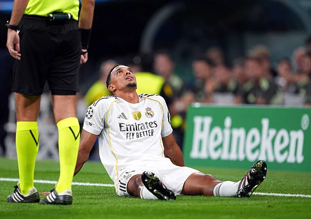 Canh bạc Alexander-Arnold đang khiến Tuchel trả giá Canh bạc Alexander-Arnold đang khiến Tuchel trả giá