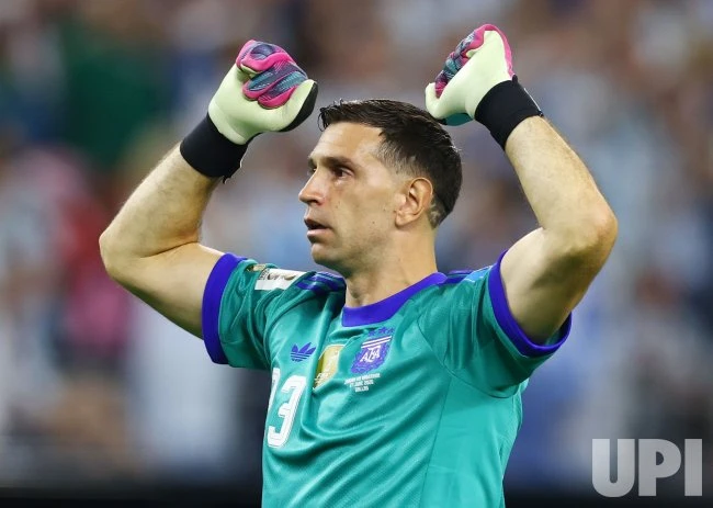Chấm điểm Argentina: Messi lập kỷ lục, Lo Celso rực sáng Chấm điểm Argentina: Messi lập kỷ lục, Lo Celso rực sáng