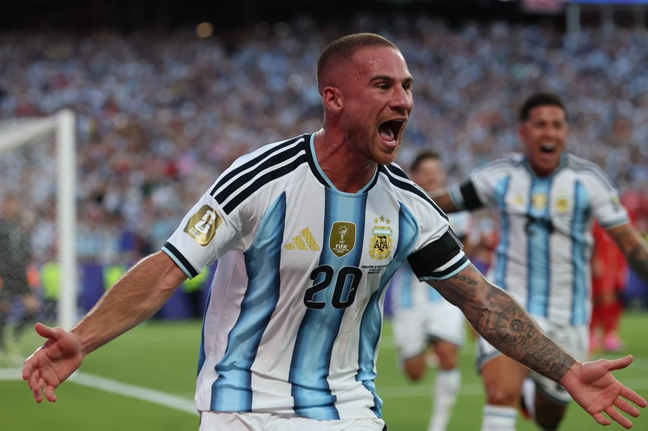 Chấm điểm tuyển Argentina: Messi, Alvarez và Martinez cùng toả sáng