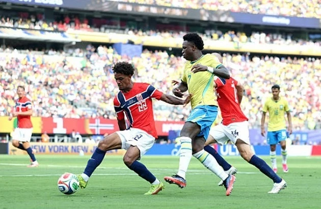 Chấm điểm tuyển Brazil: Điểm đen Guimaraes, Vinicius cô độc Chấm điểm tuyển Brazil: Điểm đen Guimaraes, Vinicius cô độc
