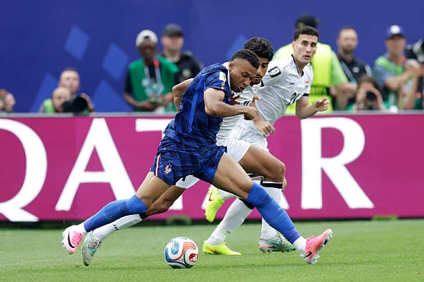 Chấm điểm tuyển Pháp: Mbappe bùng nổ; Sáng tạo như Olise Chấm điểm tuyển Pháp: Mbappe bùng nổ; Sáng tạo như Olise