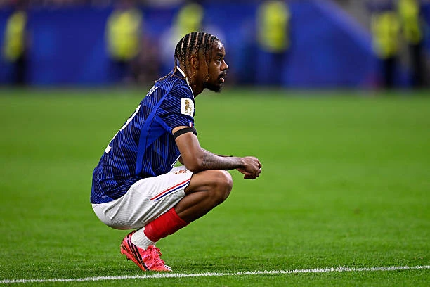 Chấm điểm tuyển Pháp: Mbappe "mất tích"; Sai lầm sơ đẳng của Digne