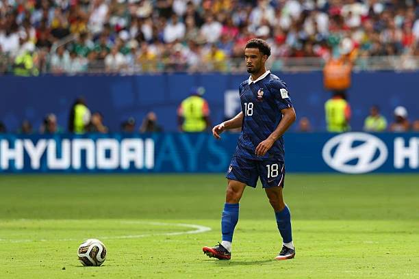 Chấm điểm tuyển Pháp: Mbappe xứng danh đầu tàu của "Les Bleus" Chấm điểm tuyển Pháp: Mbappe xứng danh đầu tàu của "Les Bleus"