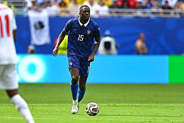 Chấm điểm tuyển Pháp: Mbappe xứng danh đầu tàu của "Les Bleus" Chấm điểm tuyển Pháp: Mbappe xứng danh đầu tàu của "Les Bleus"