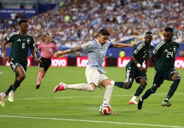 Chấm điểm tuyển Uruguay: Điểm sáng Araujo, báo động cho Nunez Chấm điểm tuyển Uruguay: Điểm sáng Araujo, báo động cho Nunez