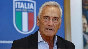 Chủ tịch LĐBĐ Italy từ chức sau thảm họa lỡ World Cup