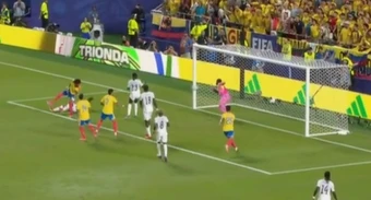 Colombia 1-0 Ghana: Nhân tố khác biệt Luis Suarez
