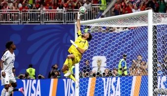 Cơn sốt 1 triệu follower của thủ môn Vozinha tại World Cup