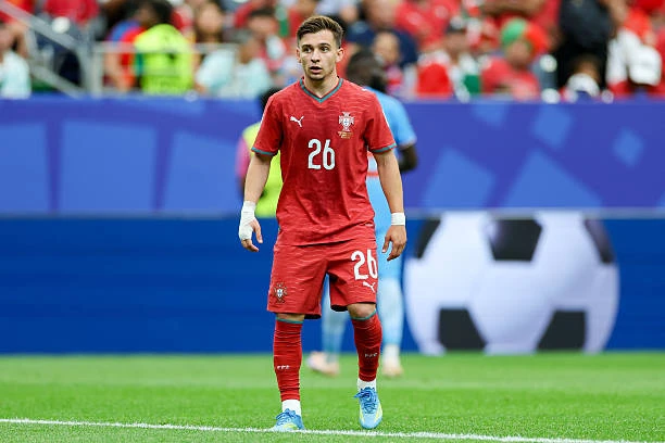 Conceicao khẳng định không bị ai ép chuyền cho Ronaldo Conceicao khẳng định không bị ai ép chuyền cho Ronaldo