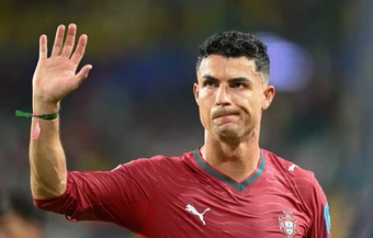 Cristiano Ronaldo: Ánh hào quang cũ hay rào cản của Bồ Đào Nha?