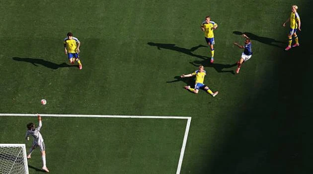 Cú đúp của Mbappe giúp Pháp đè bẹp Thụy Điển Cú đúp của Mbappe giúp Pháp đè bẹp Thụy Điển