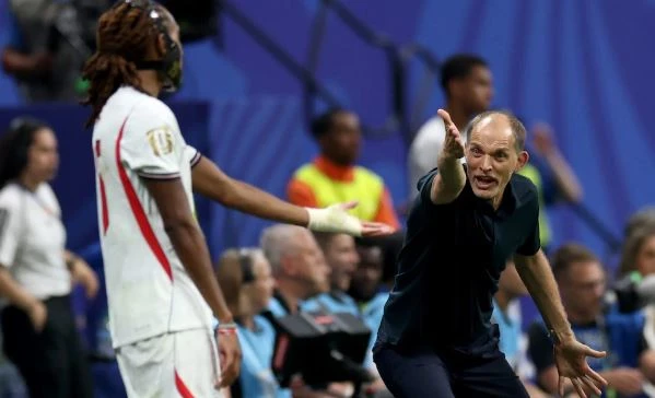 Cú xoay bài của Tuchel giúp tuyển Anh lội ngược dòng Cú xoay bài của Tuchel giúp tuyển Anh lội ngược dòng