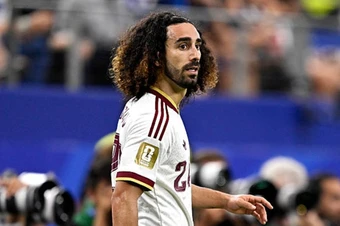 Cucurella hứa xăm mặt HLV Luis de la Fuente nếu Tây Ban Nha vô địch