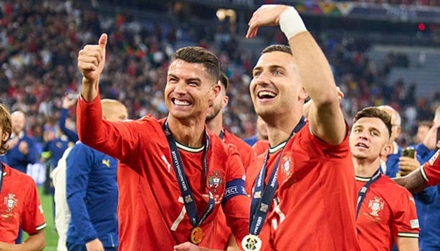 Dalot muốn cùng Ronaldo vô địch World Cup 2026 Dalot muốn cùng Ronaldo vô địch World Cup 2026
