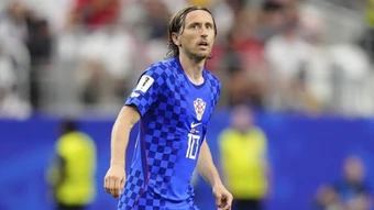 Đêm thi đấu đáng quên của Modric trước tuyển Anh