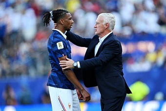Deschamps bảo vệ Olise sau thất bại tại World Cup