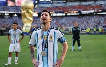 Đoạn kết đẫm lệ của Lionel Messi ở sân chơi World Cup