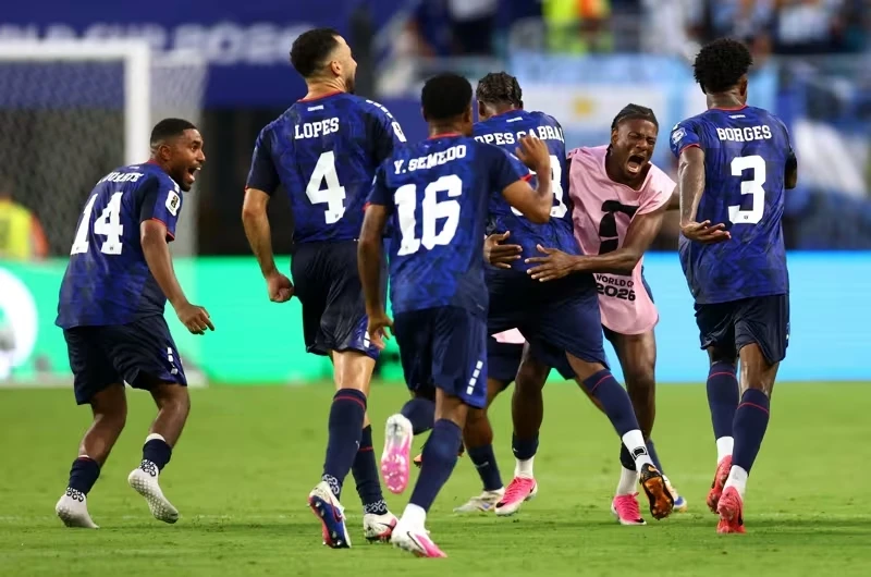 ĐT Trung Quốc hứng chỉ trích vì né đấu Cape Verde ĐT Trung Quốc hứng chỉ trích vì né đấu Cape Verde