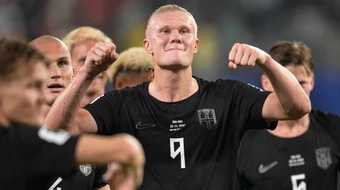 Erling Haaland nhắm Chiếc giày vàng sau cú đúp vào lưới Senegal