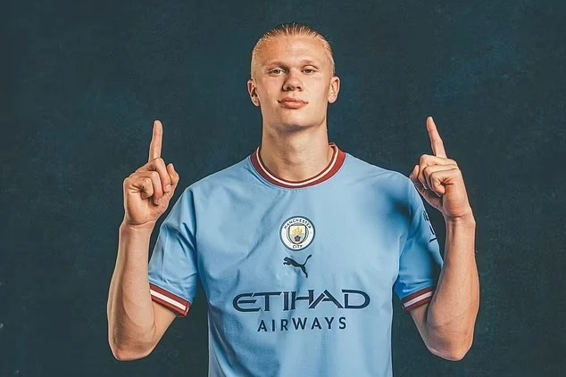 Erling Haaland và hành trình thách thức kỷ lục của Messi, Ronaldo Erling Haaland và hành trình thách thức kỷ lục của Messi, Ronaldo