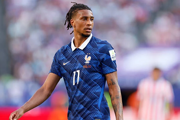 FIFA bác đơn kháng cáo thẻ vàng của Michael Olise FIFA bác đơn kháng cáo thẻ vàng của Michael Olise