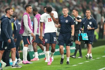 FIFA chính thức tăng án treo giò của Jarell Quansah