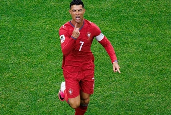 Ghi bàn ở 6 kỳ World Cup, Ronaldo đập tan hoài nghi