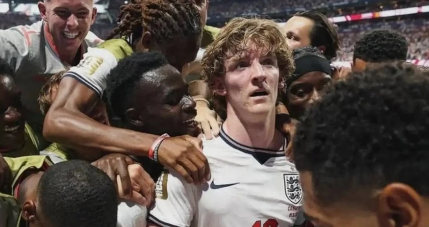 Gordon tạo ra kỷ lục tại World Cup Gordon tạo ra kỷ lục tại World Cup
