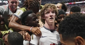Gordon tạo ra kỷ lục tại World Cup