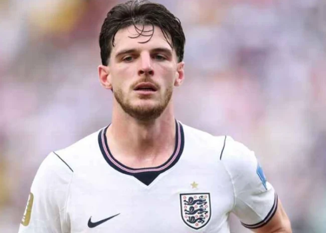 Graeme Souness khẳng định Declan Rice nên đá trung vệ Graeme Souness khẳng định Declan Rice nên đá trung vệ